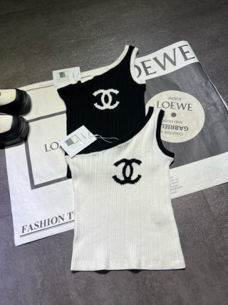 Chanel top