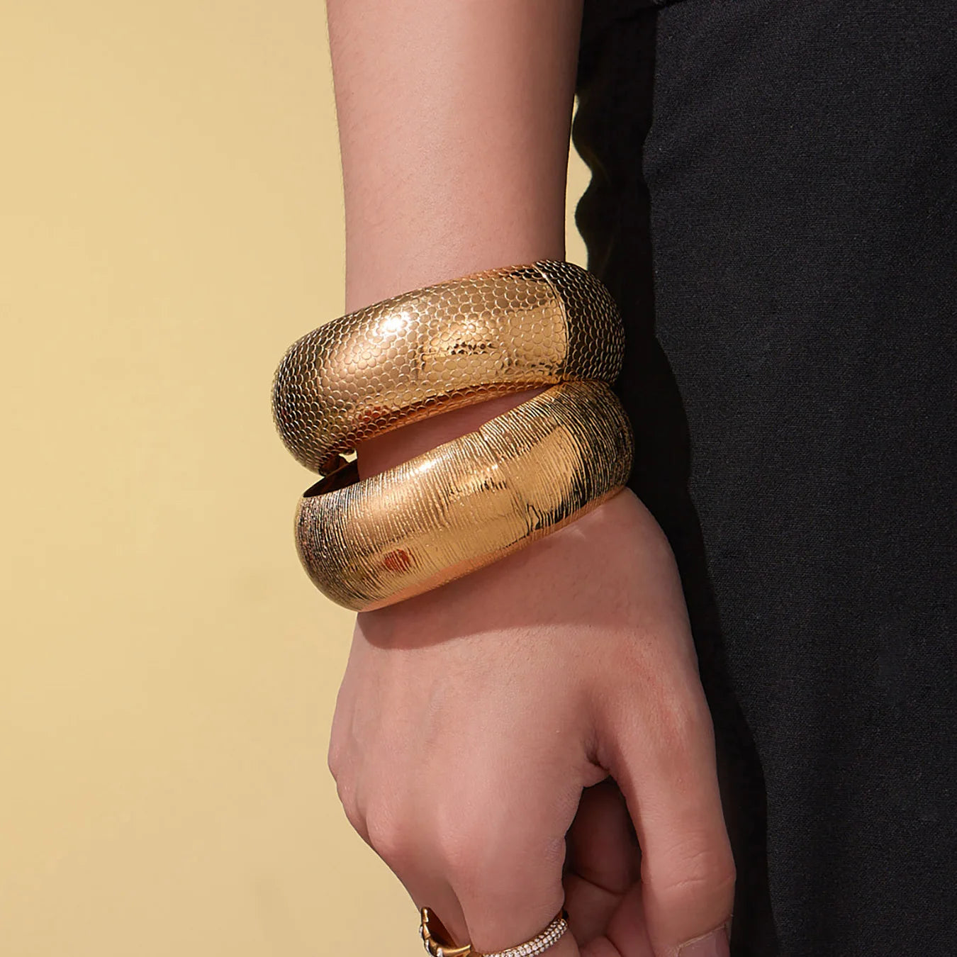 Stainless Steel Wide Cuff Bangle for Women Gold Color Textured Exaggerated Chunky Bracelet Non-tarnish Waterproof Hand Jewelry